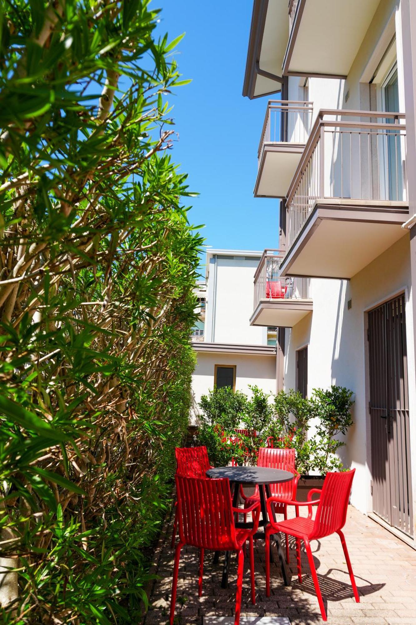 Dainese Apartments, Casa Ester